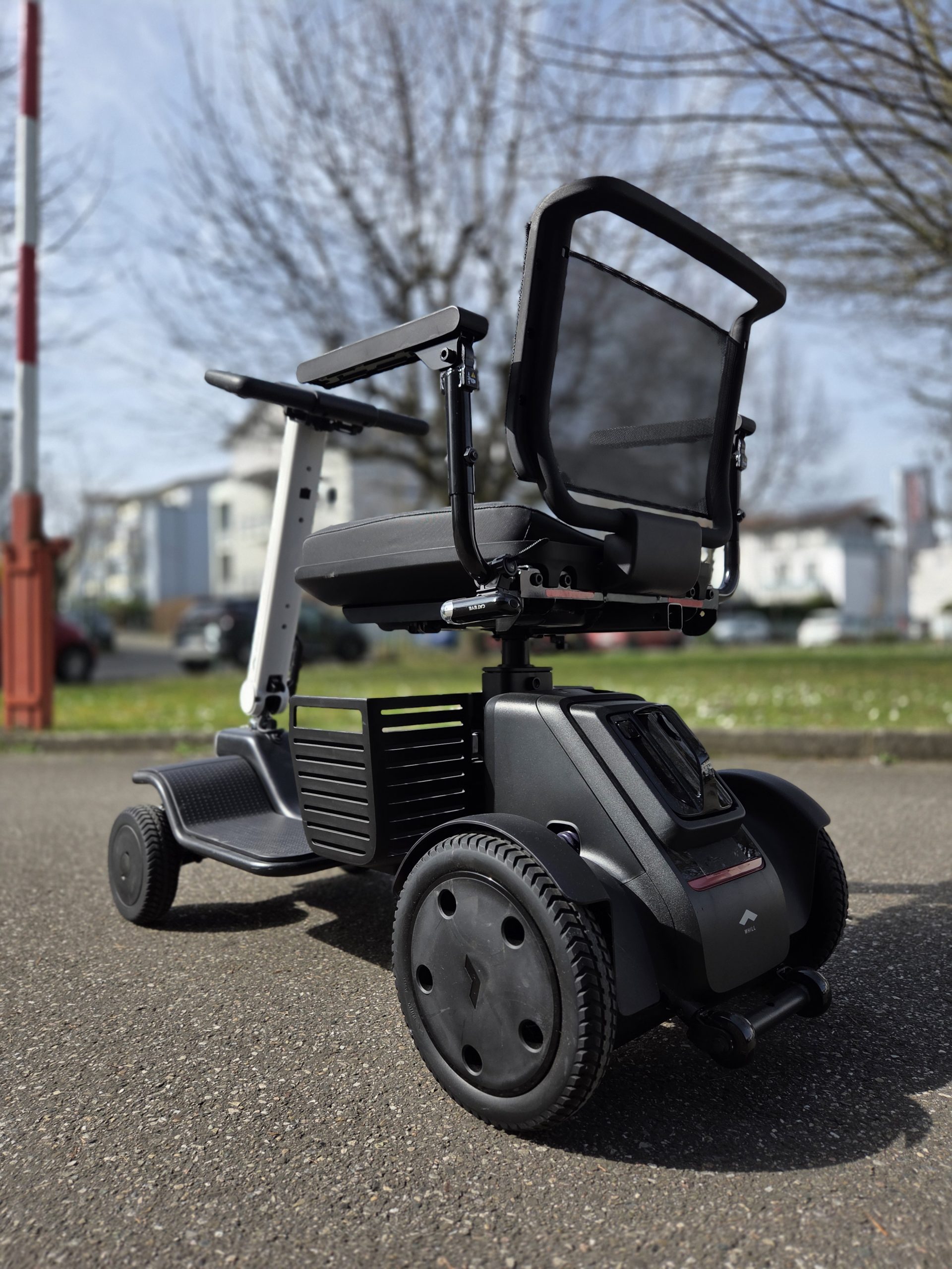 WHILL Scooter R
